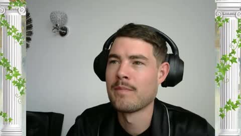 Snapshot of sultansgirls chatting on 11.09.25 The Sultan online show from 11.09.25