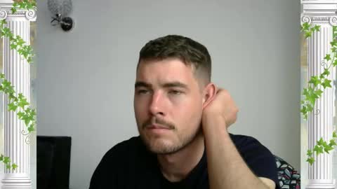 Snapshot of sultansgirls chatting on 11.23.25 The Sultan online show from 11.23.25