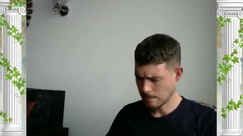 Snapshot of sultansgirls chatting on 11.30.25 The Sultan online show from 11.30.25