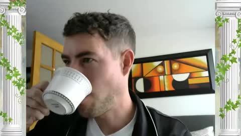 Snapshot of sultansgirls chatting on 01.11.26 The Sultan online show from 01.11.26