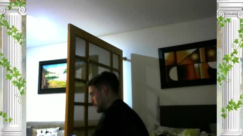 Snapshot of sultansgirls chatting on 01.19.26 The Sultan online show from 01.19.26