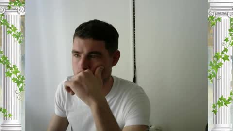 Snapshot of sultansgirls chatting on 03.12.26 The Sultan online show from 03.12.26