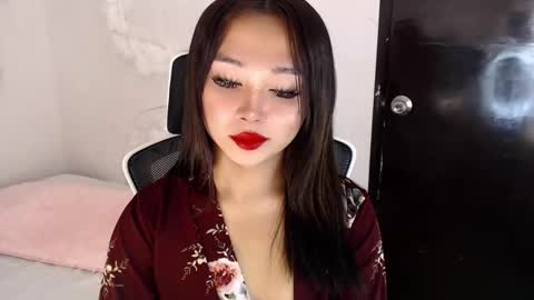 sultry cyramore online show from 10.16.25