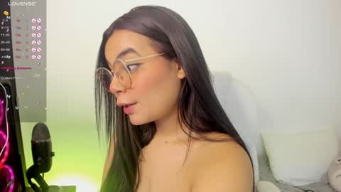 Snapshot of sumersunsett chatting on 01.26.25 sumersunsett online show from 01.26.25