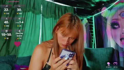Snapshot of summer__xo chatting on 04.18.26 Summer online show from 04.18.26