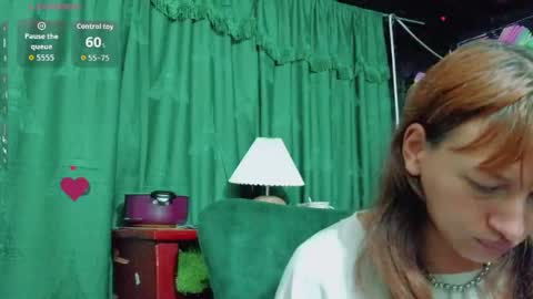 Snapshot of summer__xo chatting on 04.28.26 Summer online show from 04.28.26