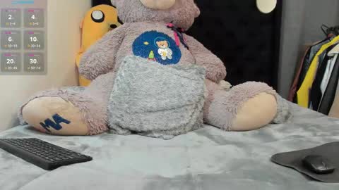 Andres-tattoos  Derek Hairy online show from 03.06.25