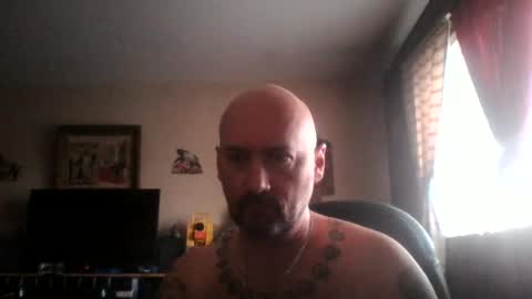 Summer Voyeur online show from 08.04.26