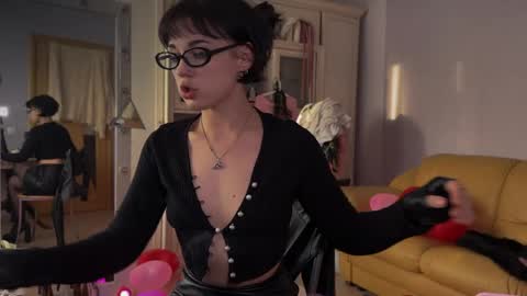 Miss Nelly online show from 06.03.26