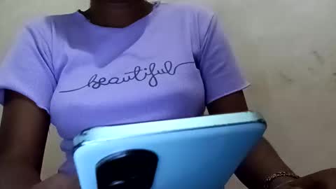 Snapshot of sunali_jain03 chatting on 12.18.25 sunali_jain03 online show from 12.18.25