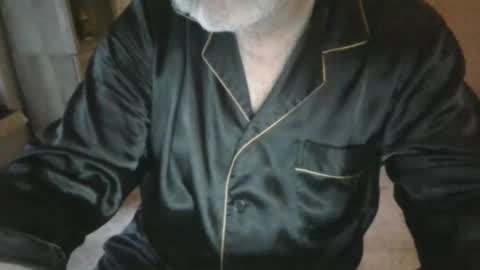 Snapshot of sundaycoffee chatting on 02.04.25 sundaycoffee online show from 02.04.25