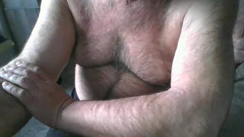 Snapshot of sundaycoffee chatting on 02.18.25 sundaycoffee online show from 02.18.25