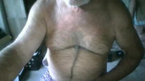 Snapshot of sundaycoffee chatting on 11.13.25 sundaycoffee online show from 11.13.25