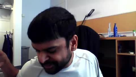 Snapshot of sundoog chatting on 04.01.26 Sundoog online show from 04.01.26