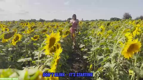 Snapshot of sunflower0907 chatting on 09.24.25 Tina. Im topless model online show from 09.24.25