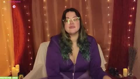 Snapshot of sunflower0907 chatting on 10.01.25 Tina. Im topless model online show from 10.01.25