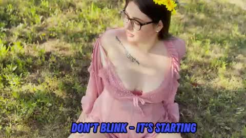 Snapshot of sunflower0907 chatting on 03.03.26 Tina. Im topless model online show from 03.03.26