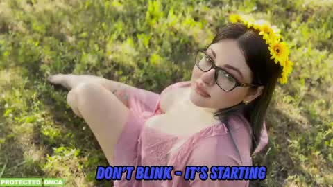 Tina. Im topless model  online show from 04.30.26