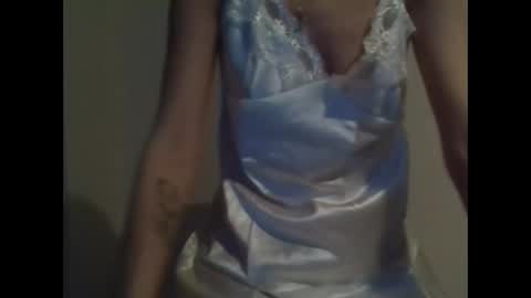 Snapshot of suni_bitch chatting on 11.29.25 suni online show from 11.29.25