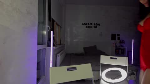 Snapshot of sunlovedamily chatting on 12.10.24 Amy online show from 12.10.24