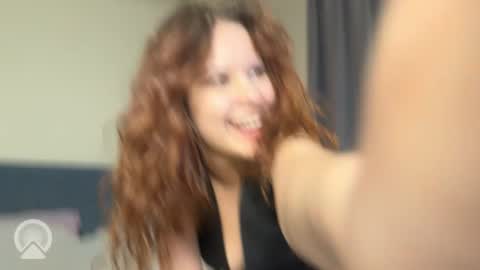 Snapshot of sunlovedamily chatting on 06.02.26 Amy online show from 06.02.26