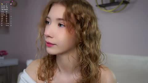 Lily online show from 09.21.25