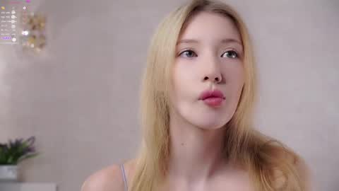 Lily online show from 05.18.26