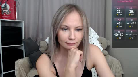 Naomi online show from 01.12.26