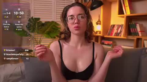 Sunny online show from 06.12.26