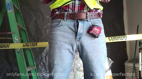 Snapshot of sunny_valentine chatting on 10.31.25 sunny valentine online show from 10.31.25