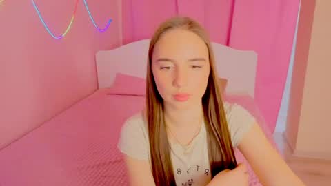 Snapshot of sunnybunnyy5 chatting on 03.22.26 Liza online show from 03.22.26