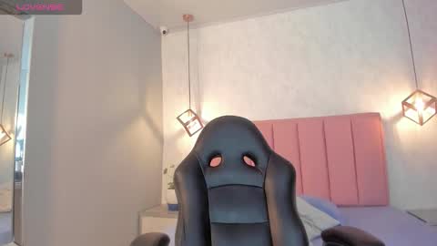  S U N N Y online show from 11.05.25