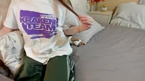 Alina   Streams Mon to Fri online show from 11.12.25