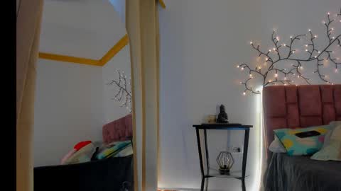 Snapshot of sunnyleonz chatting on 03.06.26 Sunny Leon Z online show from 03.06.26