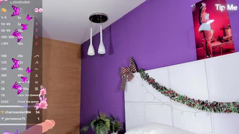      online show from 02.04.25