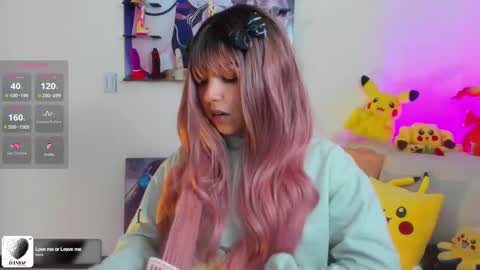     RAVENCLAU GIRL  online show from 10.20.25