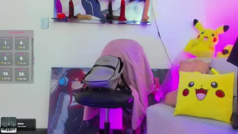     RAVENCLAU GIRL  online show from 10.23.25