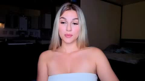sunsetwithava online show from 07.04.26