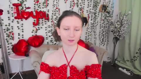 Snapshot of sunshine_blaze chatting on 02.12.26 Alice online show from 02.12.26