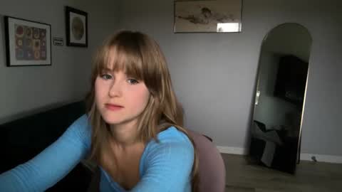 Snapshot of sunshine_pixie chatting on 02.20.26 Sunray online show from 02.20.26