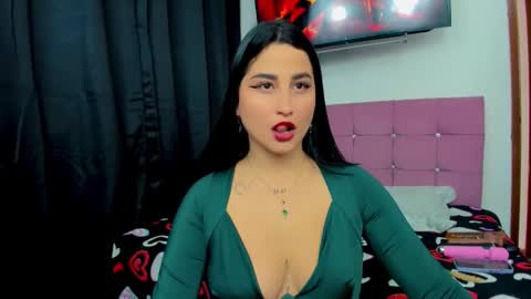 Andrea Rodriguez online show from 09.10.25