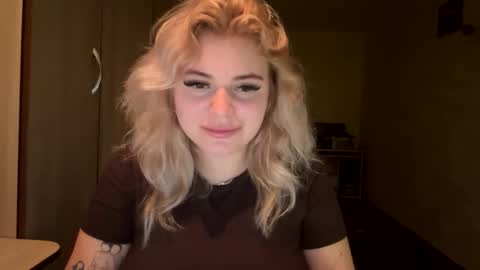 sunshinyflash online show from 11.20.25