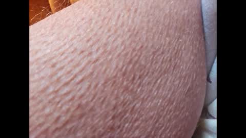 Snapshot of suntroll chatting on 02.09.25 Suntroll online show from 02.09.25