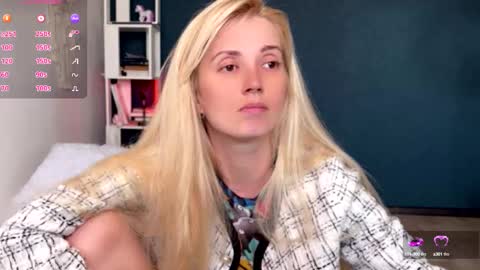 Snapshot of super_peach_stream chatting on 10.04.25 ANNApvt open full info in bio online show from 10.04.25