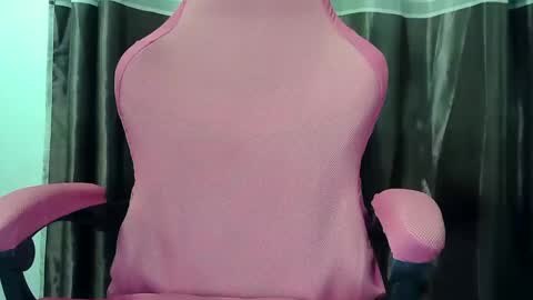 Snapshot of superb_ass25 chatting on 12.07.24 KIMZY online show from 12.07.24