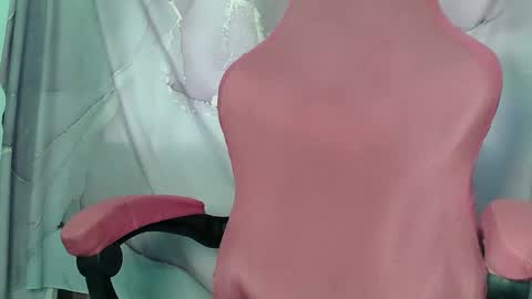 Snapshot of superb_ass25 chatting on 03.05.25 KIMZY online show from 03.05.25