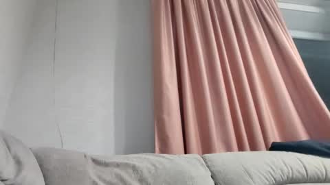 Snapshot of supereasyx chatting on 12.25.24 Annie online show from 12.25.24