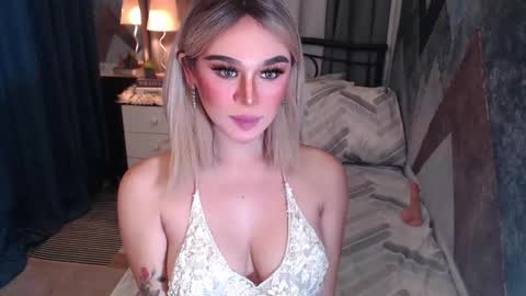 Snapshot of superh0tangelxx chatting on 02.21.26 CARMINA online show from 02.21.26