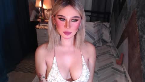 Snapshot of superh0tangelxx chatting on 02.27.26 CARMINA online show from 02.27.26