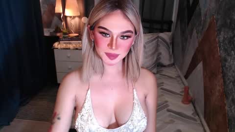 Snapshot of superh0tangelxx chatting on 03.13.26 CARMINA online show from 03.13.26